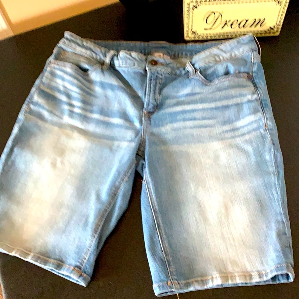 Never worn Bermuda shorts.